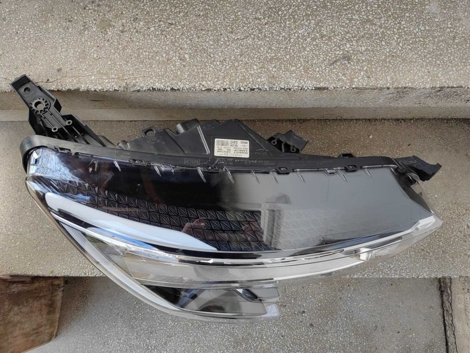 Фар Renault Arkana LED десен / Фар Рено Аркана Оригинален