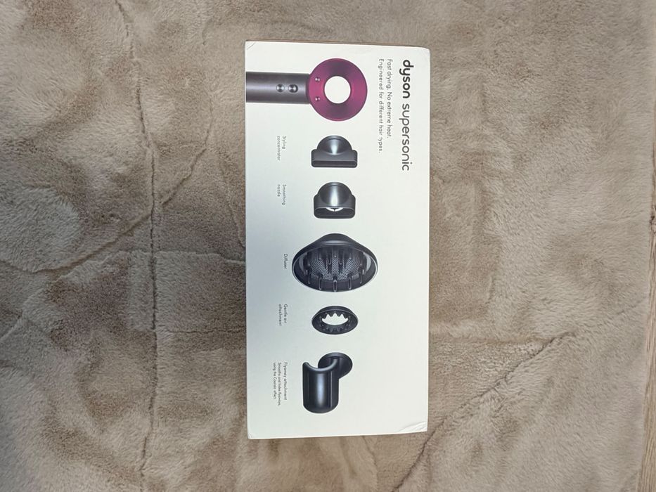Dyson supersonic HD08 sigilat