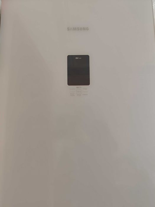 Холодильник с морозильником