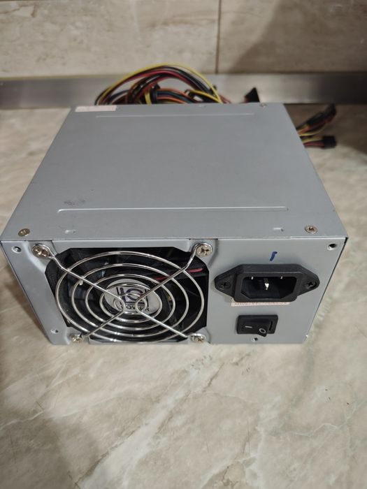 Vans sursa Pc Lc420H-8, vând trei surse la 100 lei