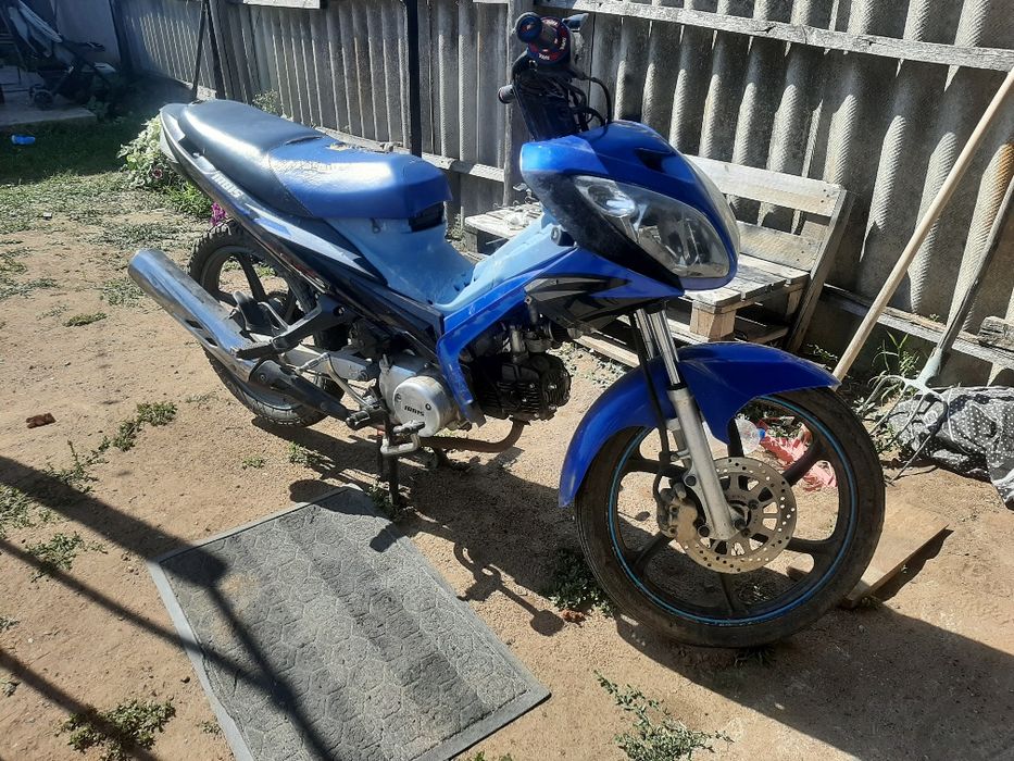 Продам мотоцикл ирбис 125куб