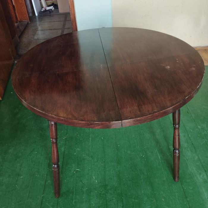 Трапезна дървена маса