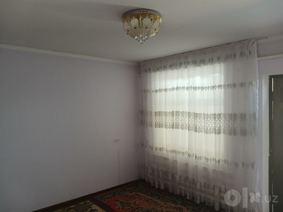 Uy sotiladi 43 sotix 10x xona yangiyol 55da
