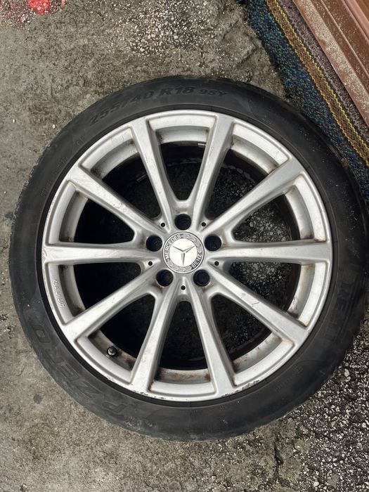 Продавам гума и джанта на Мерцедес 18 цола