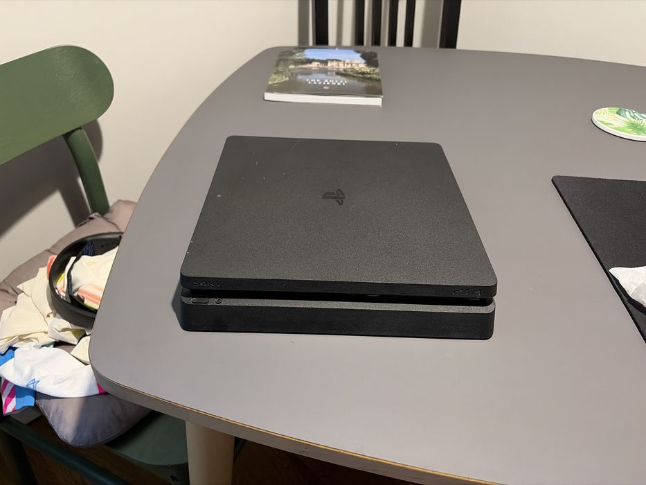 PlayStation 4 Slim 500GB