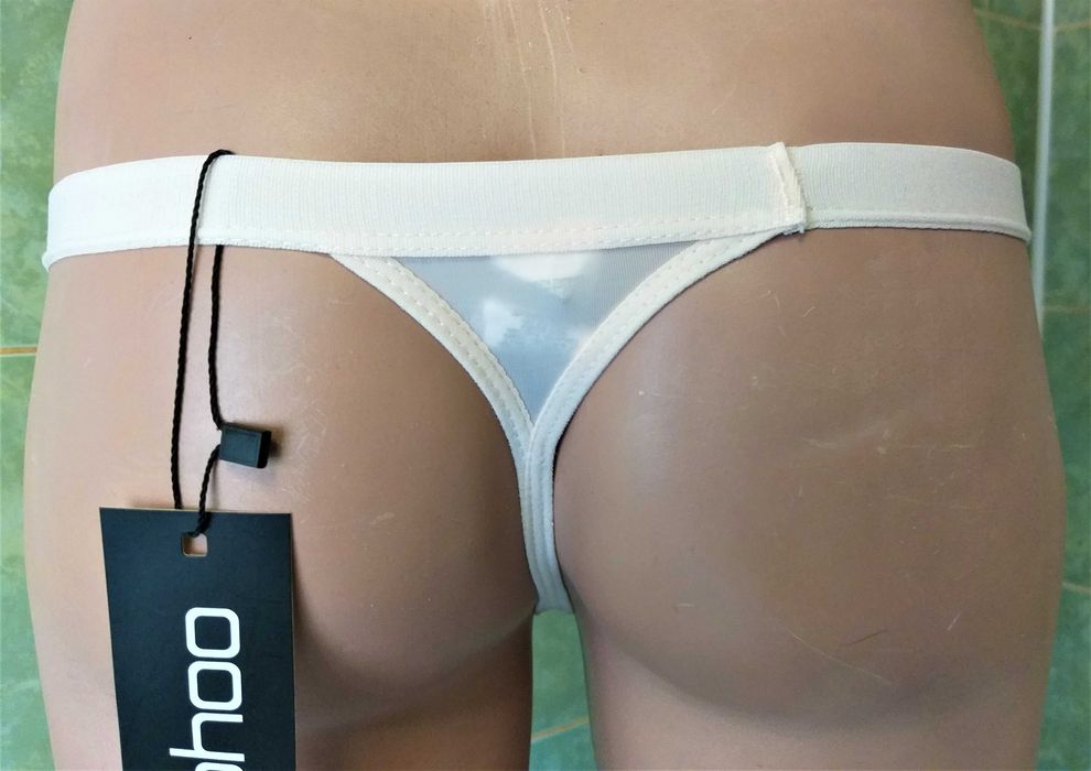 Chiloti tanga super sexy BOOHOO(UK) fete/femei semitransparenti S(noi)