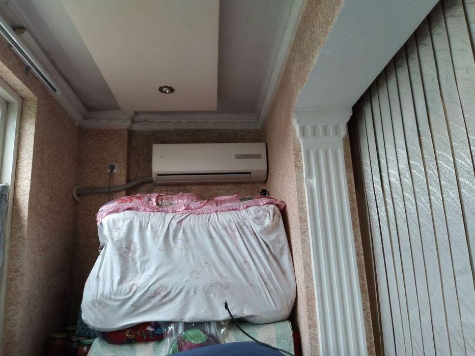 Срочно продаётся квартира Мирабадский р-н Куйлюк массив 1 2/4/4