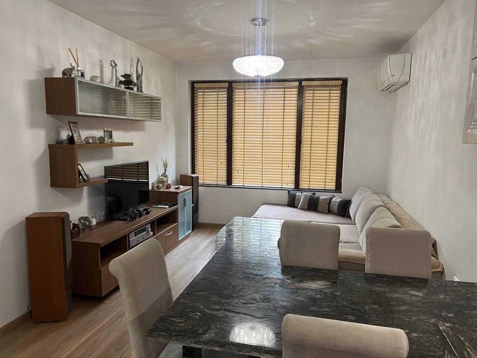 Продава се Двустаен апартамент в Пловдив, Мараша - 64 кв.м за 1052 €/кв.м - Снимка #2