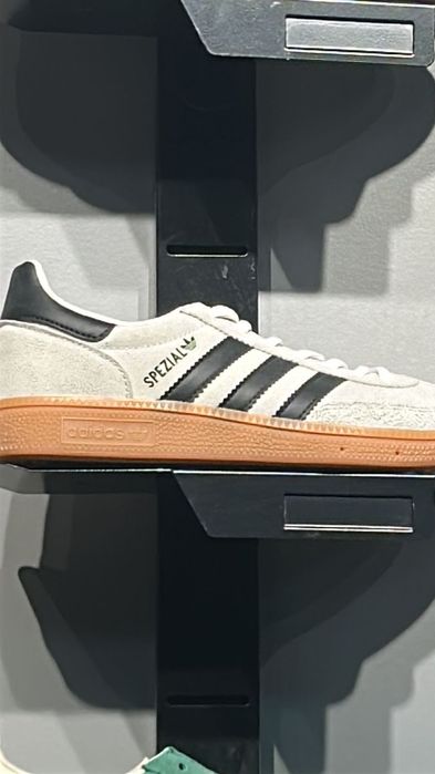 Кроссовки для лето