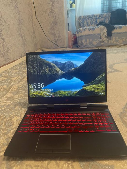 Notebook sotiladi igravoy