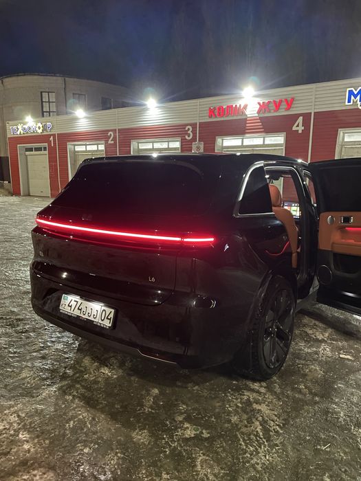 Продам сабвуфер,в отличном состояние