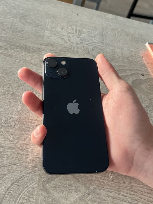 Айфон 13 с гарантей