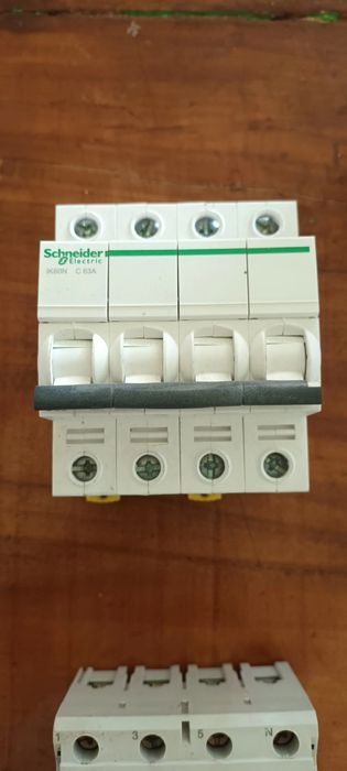 Schneider 63 A,Diferential Hager4P 25A,contactori modulari 2P 20 Amper