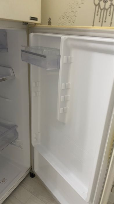 Холодильник Samsung