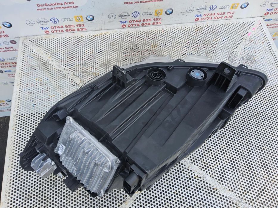 Far Led Mercedes Sprinter w907 far stânga w910 cu defect conform foto
