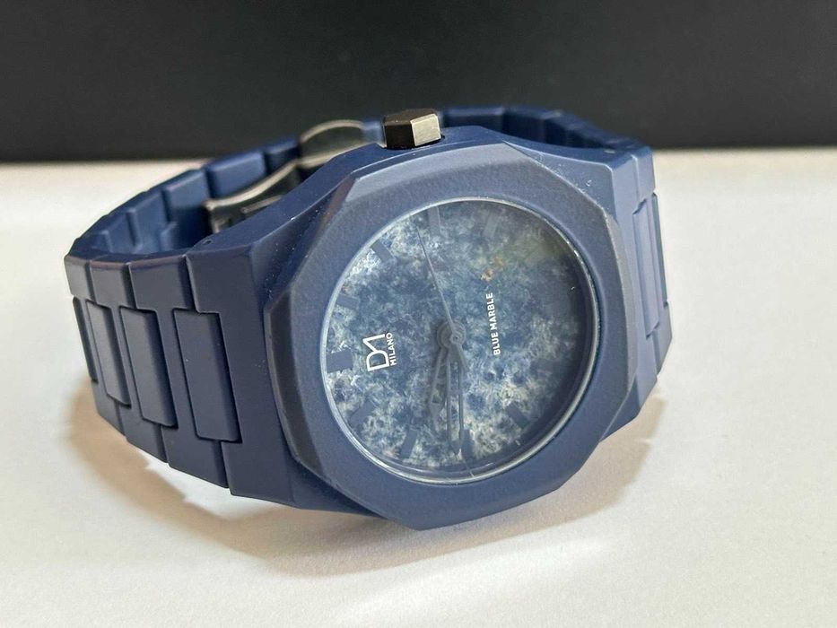 Часовник D1 Milano 7А221М