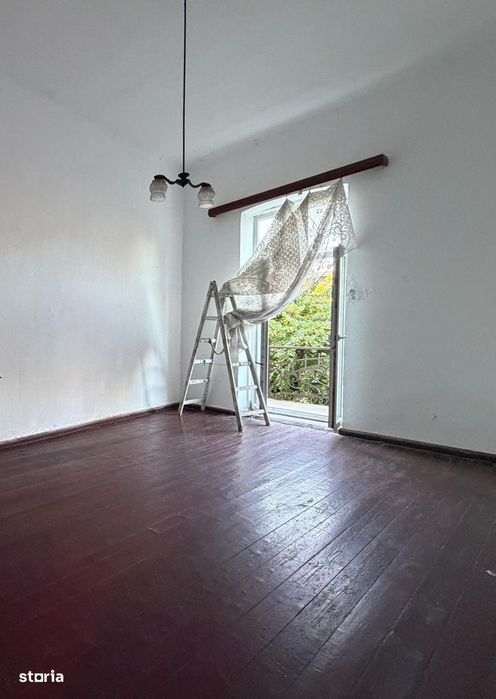 Apartament Ultracentral de Vanzare – 6 Camere – 235 mp