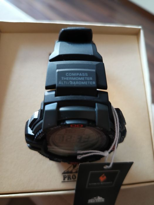 Casio PRG-270-1ER, ORIGINAL, cutie sigilată.