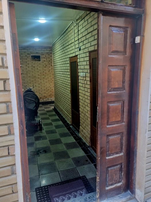 Eski shaharda hovli sotiladi tez va arzon