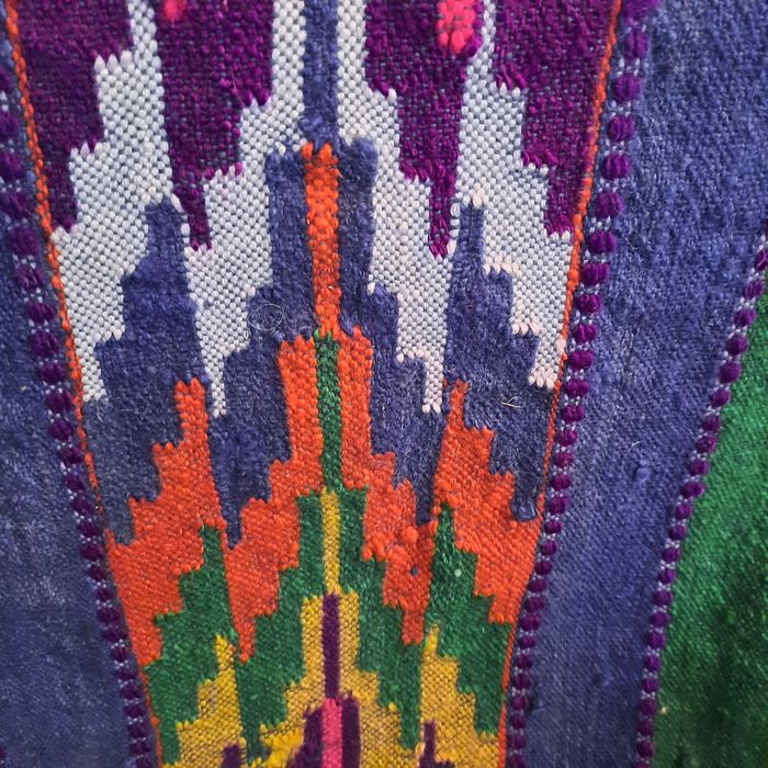 Covor din lână,oltenesc, țesut în război.