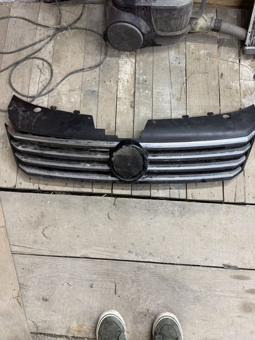 решетка радиатора на пассат б7