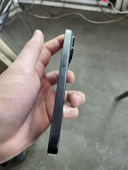 Iphone 15 pro 256 гиг