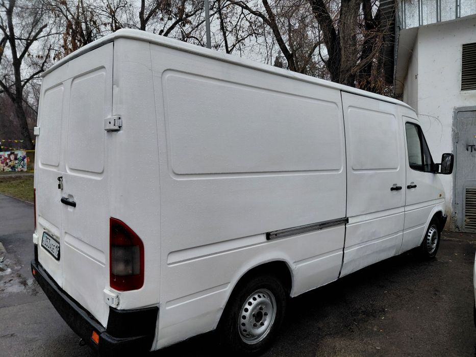 Мерседес бенц спринтер 1996г.в объем 2.3м