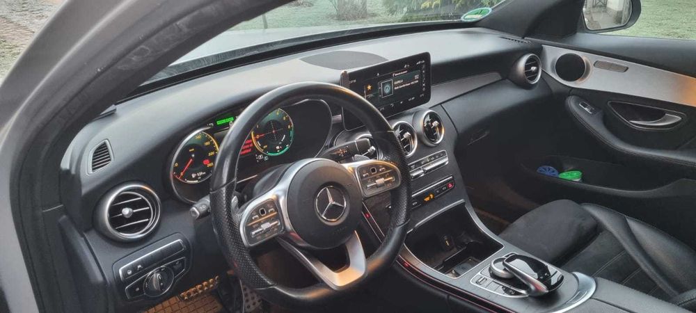 Mercedes-Benz C 300 DE. Unic proprietar in RO. TVA Deductibil