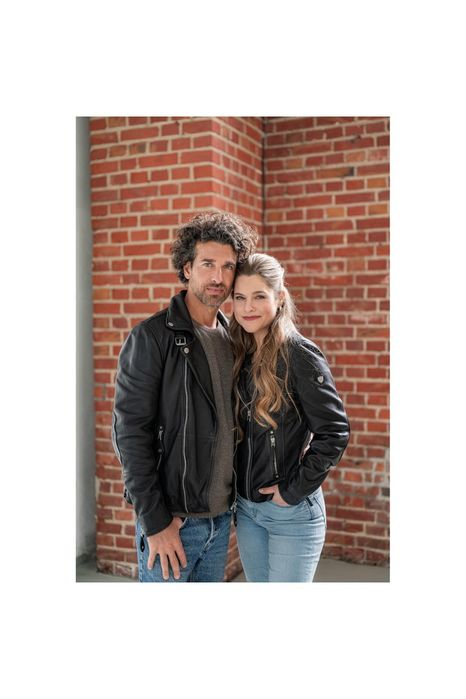 Geaca de Piele Barbati Mauritius Neagra Mavric