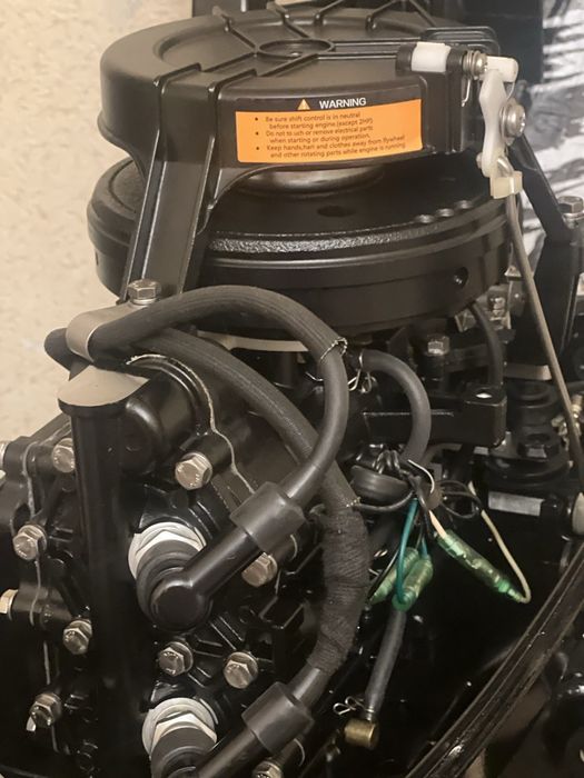 Продам лодочный мотор " Gladiator "