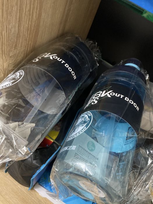 Продаются бутылки для воды