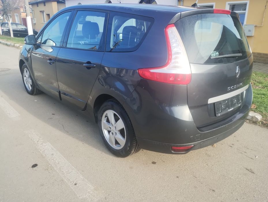 Renault grand scenic xmod