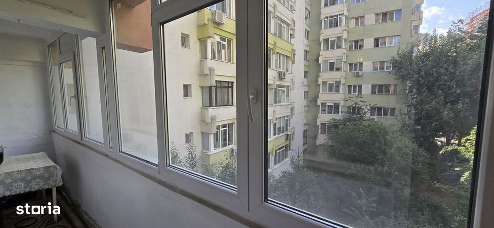 De vanzare - Apartament 3 camere decomandat Parc Plumbuita