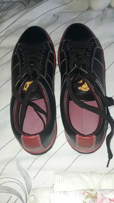 Нови маратонки manchester united