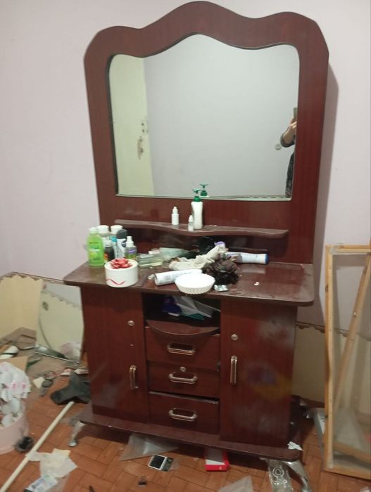 Шкаф,прихожка ва комод сотилади