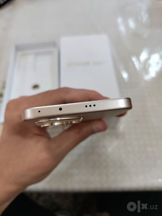 Honor 400 8/256gb