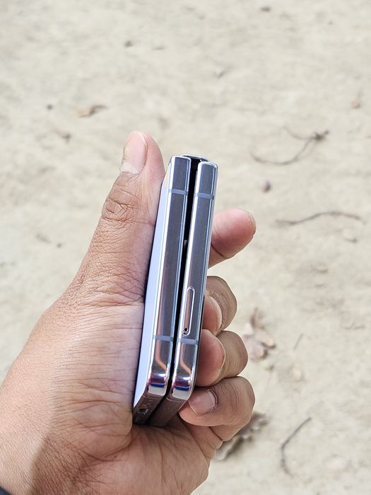 Samsung  flip 4 256gb