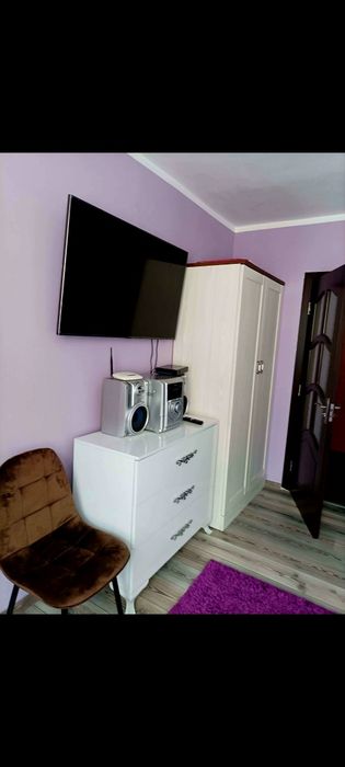 Închiriez garsoniera