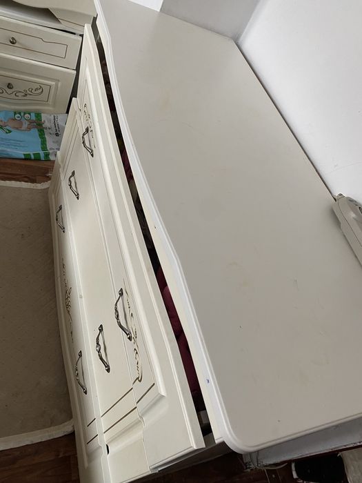 Туалетный столик