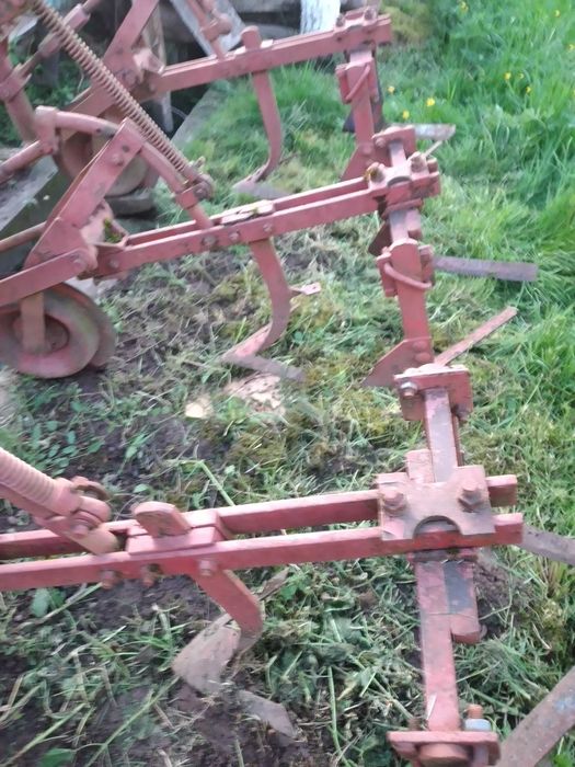 vanzare prasitor porumb sau cartofi pe 3 randuri