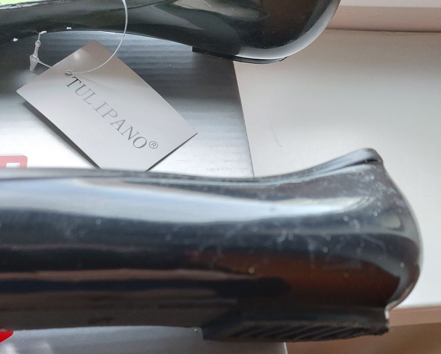 Pantofi de dama din cauciuc