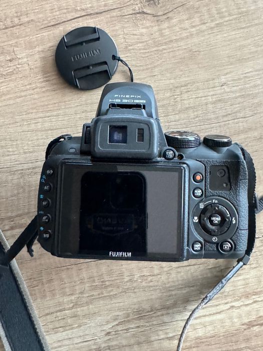 Професионален фотоапарат Fujifilm Finepix HS30EXR