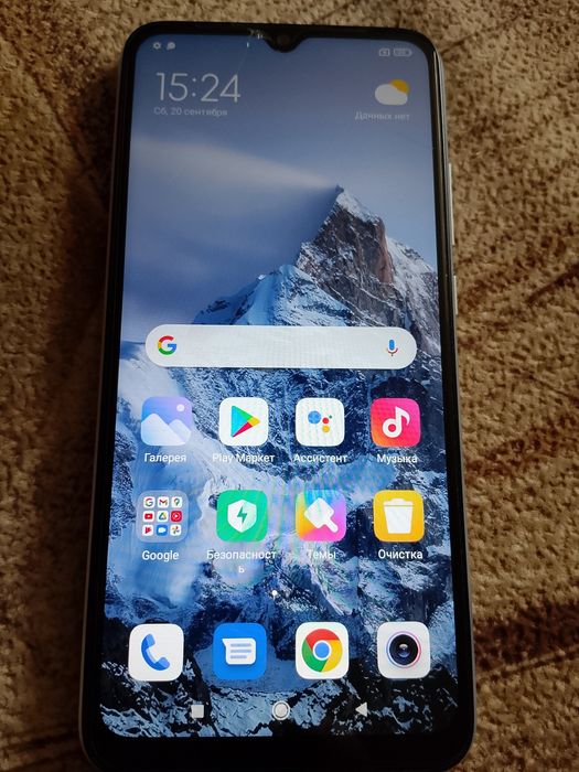 Продаётся телефон