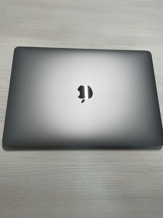 Продам macbook pro 13
