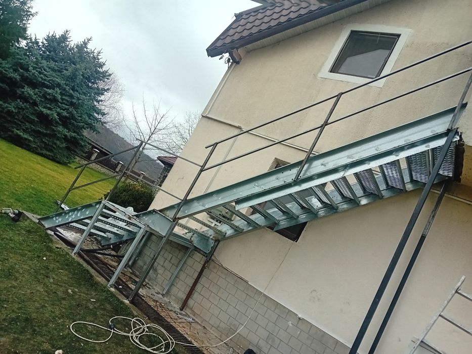 Scara metalica zincata 4mm grosime