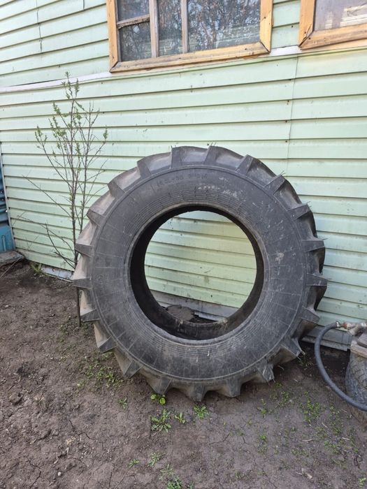 шина б/у в отличном состоянии