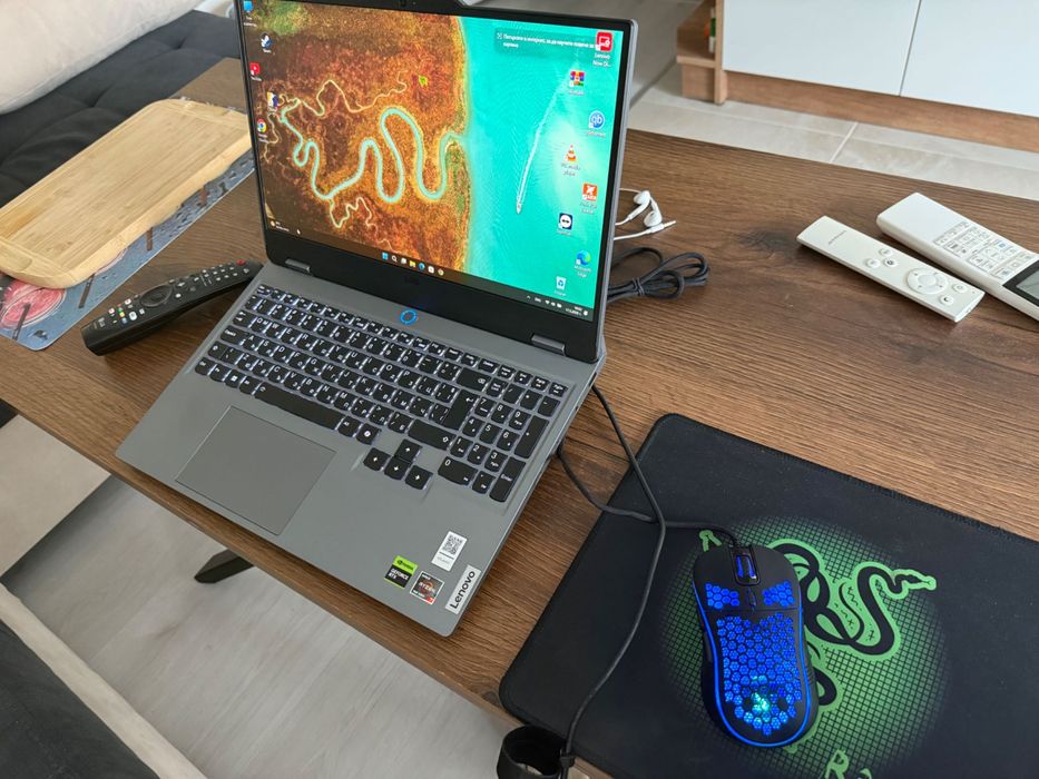 лаптоп Lenovo LOQ