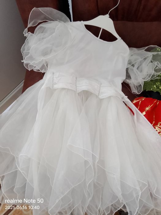 Vand Rochii ca noi pentru fetite de 5,6 ani