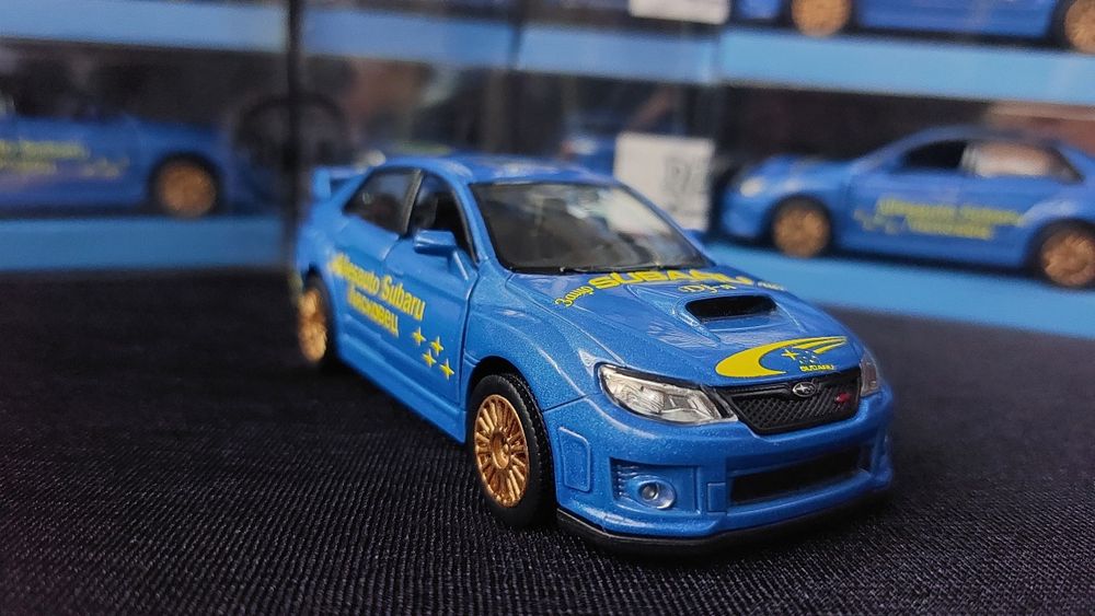 Метална количка Subaru Impreza 1:36 Безплатна Доставка