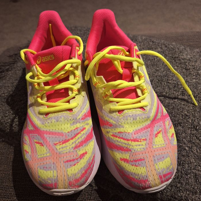 Nike zoomx Asics Noosa